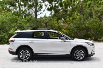 2023 Lincoln Corsair Standard - miniatura 36