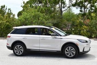 2023 Lincoln Corsair Standard - miniatura 37