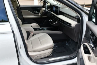 2023 Lincoln Corsair Standard - miniatura 47
