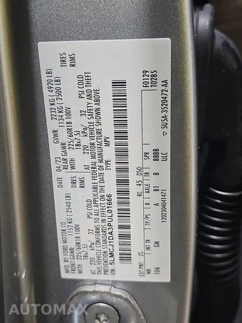 2023 Lincoln Corsair Standard – miniatura 14