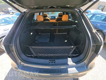 2023 Lincoln Nautilus Black Label – miniatura 14