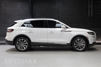 2023 Lincoln Nautilus Reserve – miniatura 17