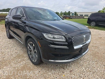 2023 Lincoln Nautilus Reserve – miniatura 4
