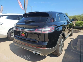 2023 Lincoln Nautilus Reserve – miniatura 3