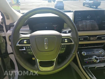 2023 Lincoln Nautilus Standard – miniatura 10