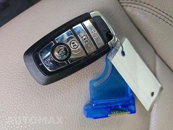 2023 Lincoln Nautilus Standard – miniatura 5