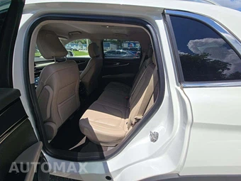 2023 Lincoln Nautilus Standard – miniatura 13