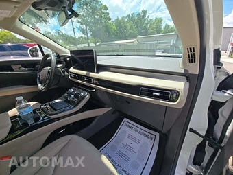 2023 Lincoln Nautilus Standard – miniatura 19