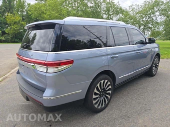 2023 Lincoln Navigator Black Label - miniatura 3