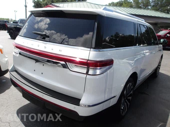 2023 Lincoln Navigator L Reserve – miniatura 18
