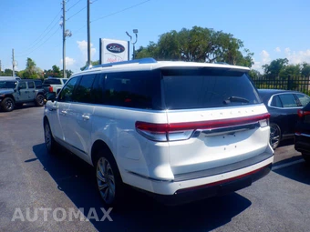 2023 Lincoln Navigator L Reserve – miniatura 13
