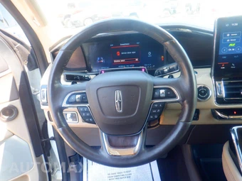 2023 Lincoln Navigator L Reserve – miniatura 25