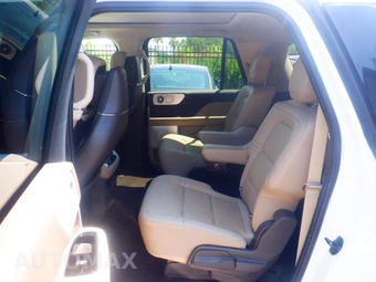 2023 Lincoln Navigator L Reserve – miniatura 9