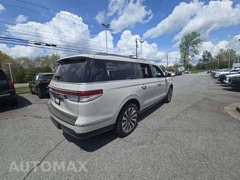 2023 Lincoln Navigator L Reserve - miniatura 3