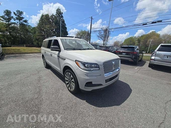 2023 Lincoln Navigator L Reserve - miniatura 4
