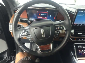2023 Lincoln Navigator L Reserve - miniatura 10