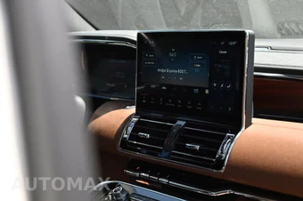 2023 Lincoln Navigator Reserve - miniatura 12