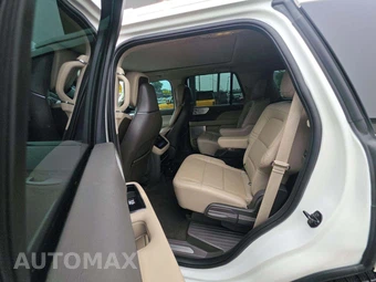 2023 Lincoln Navigator Reserve – miniatura 13
