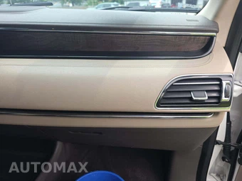 2023 Lincoln Navigator Reserve – miniatura 20