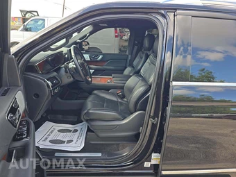 2023 Lincoln Navigator Reserve - miniatura 3