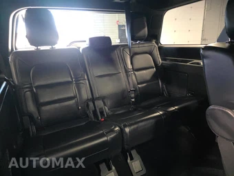 2023 Lincoln Navigator Reserve – miniatura 14