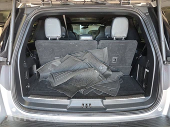 2023 Lincoln Navigator Reserve – miniatura 17