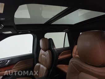 2023 Lincoln Navigator Reserve – miniatura 18