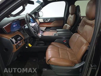 2023 Lincoln Navigator Reserve – miniatura 7