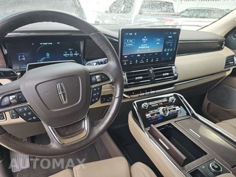 2023 Lincoln Navigator Reserve – miniatura 11