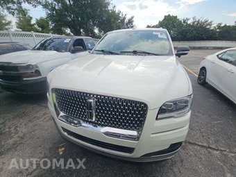 2023 Lincoln Navigator Reserve – miniatura 2
