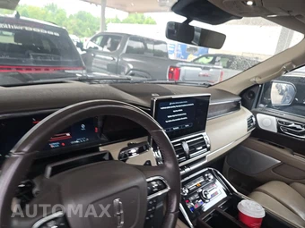 2023 Lincoln Navigator Reserve – miniatura 11