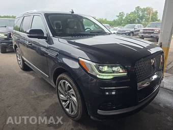 2023 Lincoln Navigator Reserve – miniatura 3
