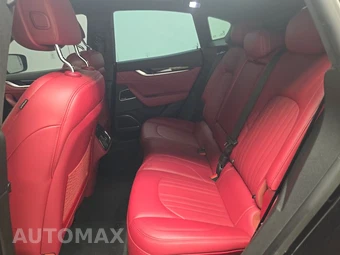 2023 Maserati Levante GT - miniatura 13