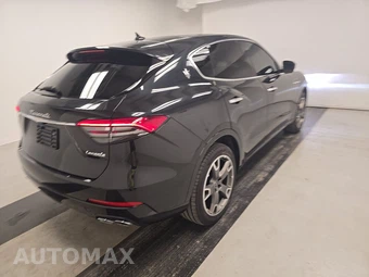 2023 Maserati Levante GT - miniatura 4