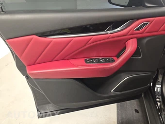 2023 Maserati Levante GT - miniatura 9