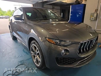 2023 Maserati Levante GT – miniatura 3