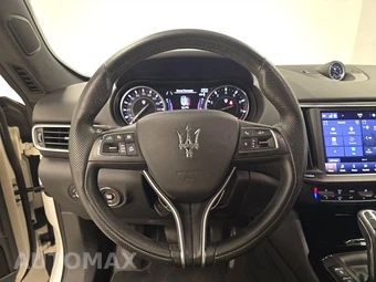2023 Maserati Levante GT – miniatura 10