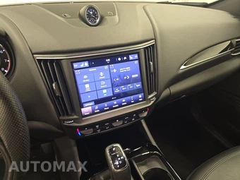 2023 Maserati Levante GT – miniatura 11