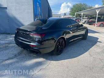 2023 Maserati Quattroporte Modena Q4 - miniatura 4