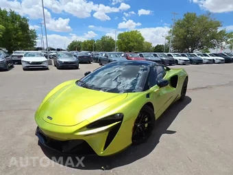 2023 McLaren Artura Performance