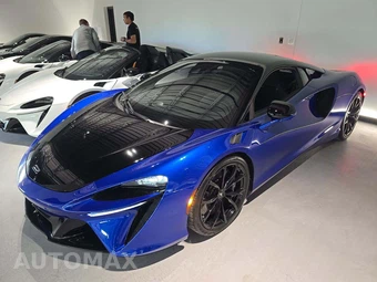 2023 McLaren Artura