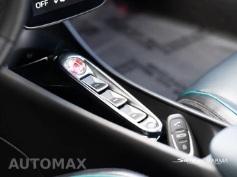 2023 McLaren Artura – miniatura 23