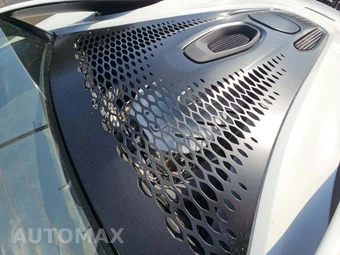 2023 McLaren Artura – miniatura 24