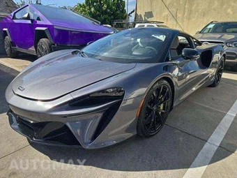 2023 McLaren Artura TechLux