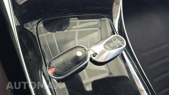 2023 Mercedes-Benz AMG C 43 4MATIC Sedan - miniatura 19