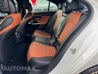 2023 Mercedes-Benz AMG C 43 4MATIC Sedan - miniatura 13