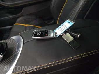 2023 Mercedes-Benz AMG C 63 S Coupe – miniatura 8