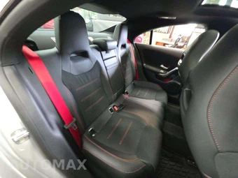 2023 Mercedes-Benz AMG CLA 35 4MATIC - miniatura 16