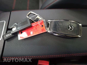 2023 Mercedes-Benz AMG CLA 35 4MATIC - miniatura 8
