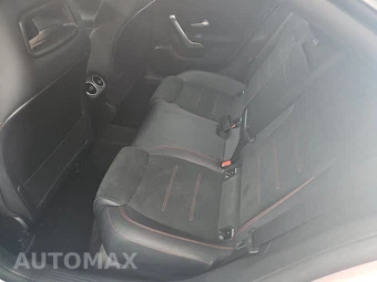 2023 Mercedes-Benz AMG CLA 35 4MATIC - miniatura 13